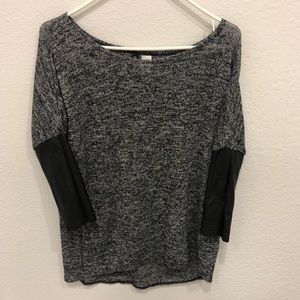 Long-sleeve shirt barely worn from H&M
